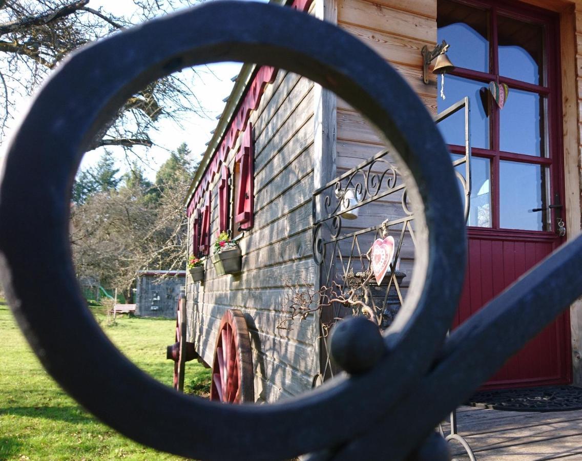 Roulotte Le Temps De Rever Bed and Breakfast Saint-Michel-sur-Meurthe Buitenkant foto