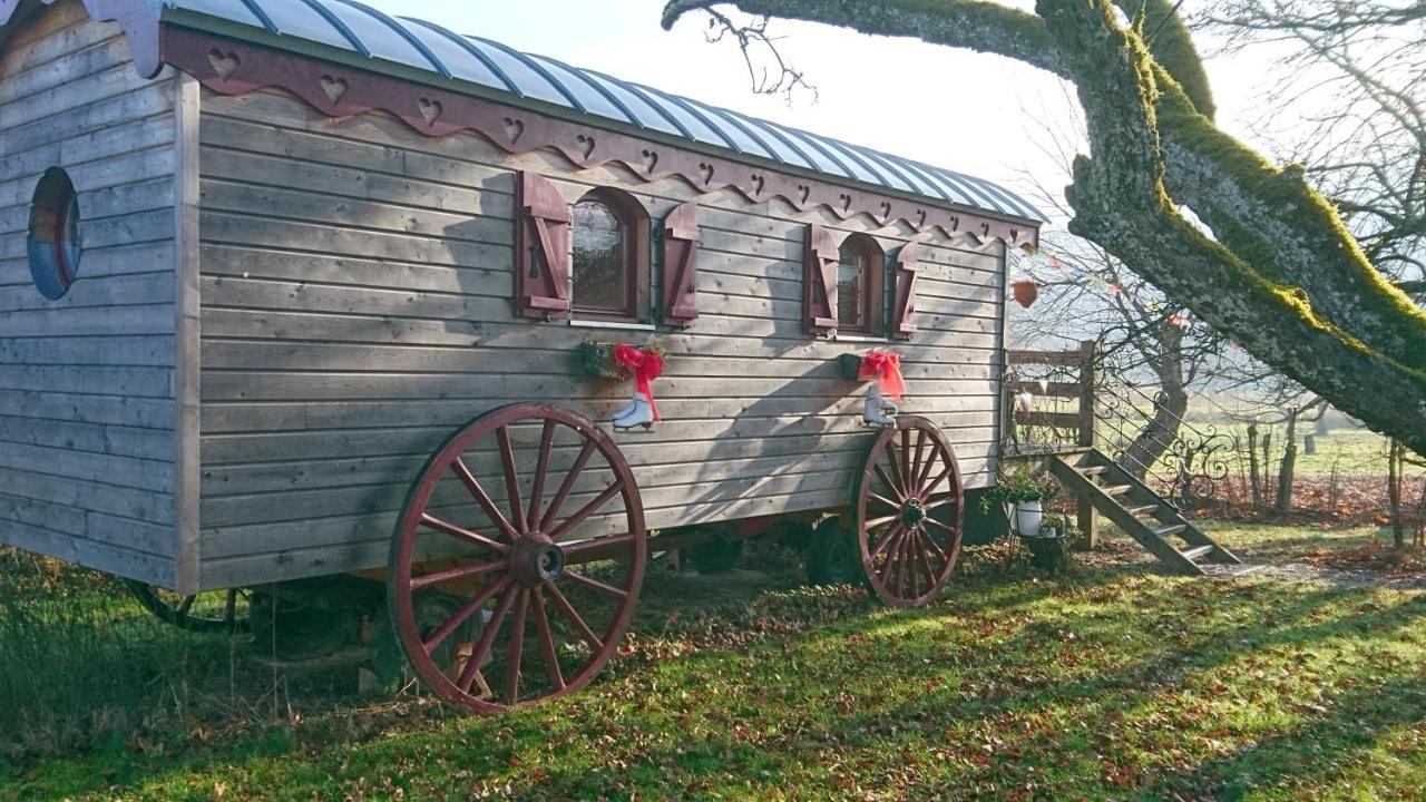 Roulotte Le Temps De Rever Bed and Breakfast Saint-Michel-sur-Meurthe Buitenkant foto